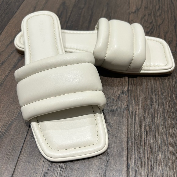 Primark - Flats - Picture 2 of 4